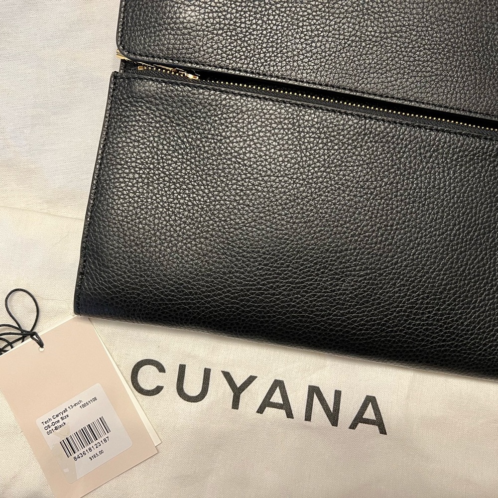 Cuyana Tech Caryall 13-Inch